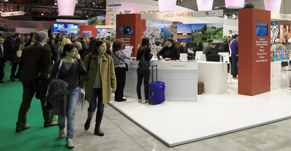 Trade show exhibition stand
